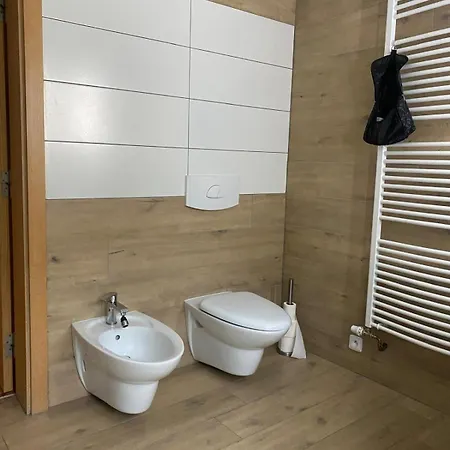 ロッジ #5 With Double Bed In A With Nice Pool *