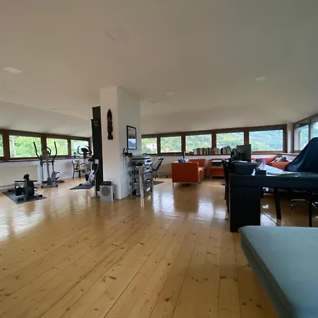 Lodge #5 With Double Bed In A With Nice Pool *