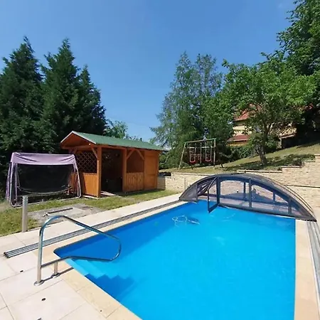 #5 With Double Bed In A With Nice Pool Lodge Ústí nad Labem