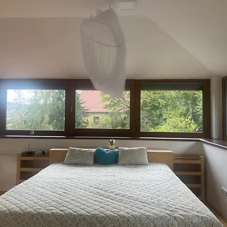 Lodge #5 With Double Bed In A With Nice Pool