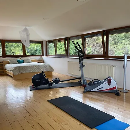 ロッジ #5 With Double Bed In A With Nice Pool Ústí nad Labem